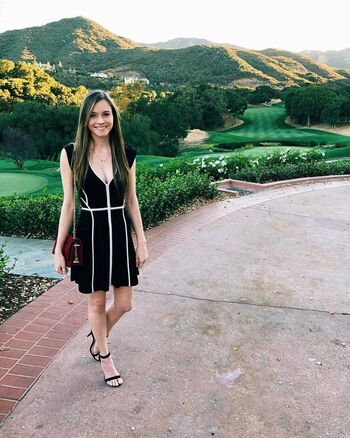 Full leaked Alliestrasza private onlyfans photo