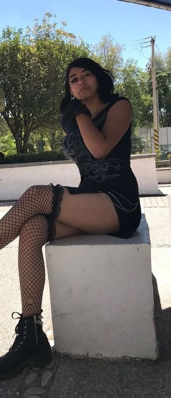 Full leaked Allisauria private onlyfans photo