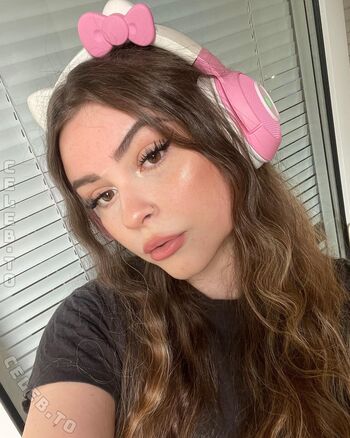 Full leaked Alltimeleah private onlyfans photo