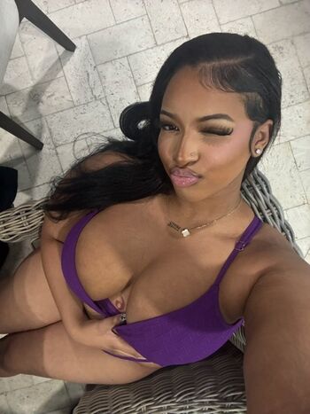 Full leaked Allurenoangel private onlyfans photo