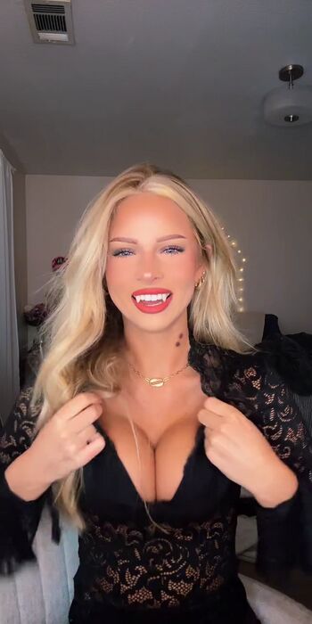 Full leaked Allyn wood private onlyfans photo