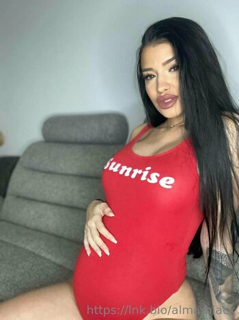 Full leaked Almablack private onlyfans photo