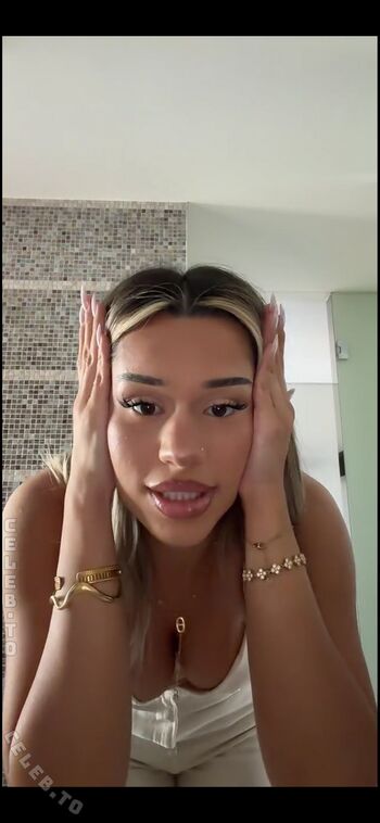 Full leaked Almira azemi private onlyfans photo