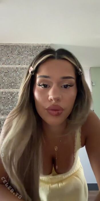 Full leaked Almira azemi private onlyfans photo
