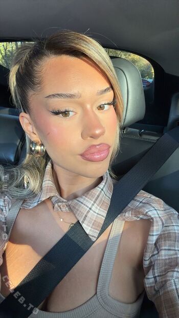 Full leaked Almira azemi private onlyfans photo