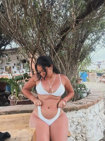 Full leaked Aloaguiii private onlyfans photo