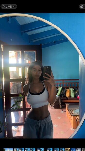 Full leaked Alondraquino private onlyfans photo