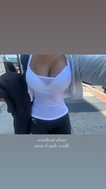 Full leaked Alondraquino private onlyfans photo