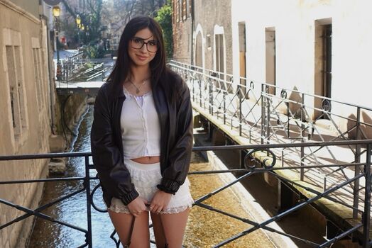 Full leaked Aloonea private onlyfans photo