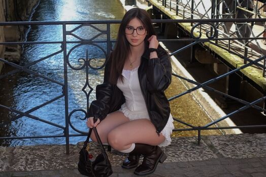 Full leaked Aloonea private onlyfans photo