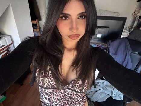 Full leaked Aloonea private onlyfans photo