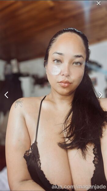 Full leaked Alua model page private onlyfans photo