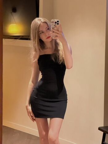 Full leaked Alusa private onlyfans photo