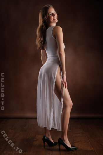 Alva Rose
