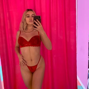 Full leaked Alyabbott private onlyfans photo