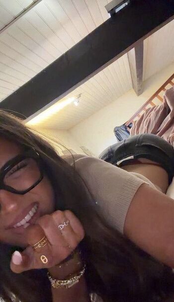 Full leaked Alyc ia private onlyfans photo