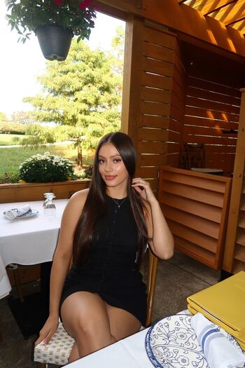 Full leaked Alysiairi private onlyfans photo