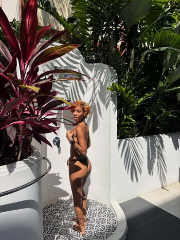 Full leaked Alysontsang private onlyfans photo