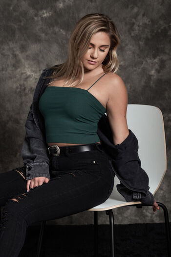 Full leaked Alyssa pallant private onlyfans photo