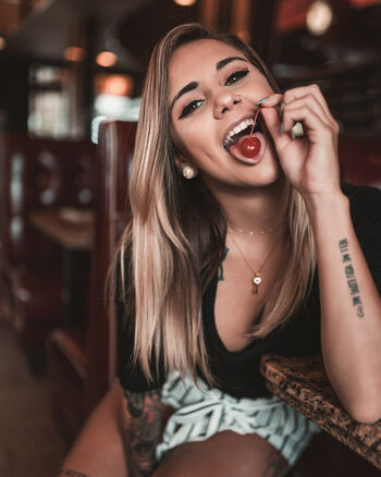 Full leaked Alyssa pallant private onlyfans photo