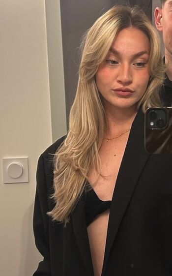 Full leaked Alyssazayen private onlyfans photo
