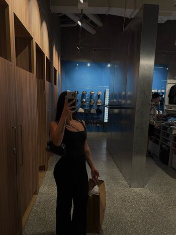Full leaked Alyssiarosee private onlyfans photo