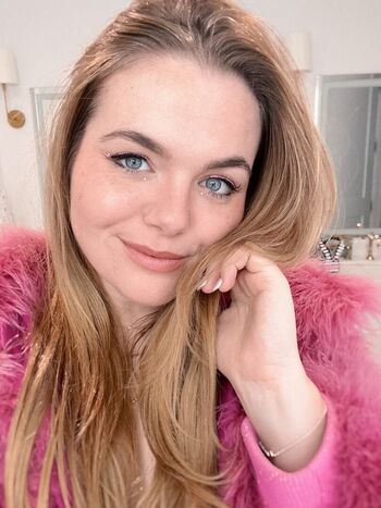 Full leaked Amalee private onlyfans photo