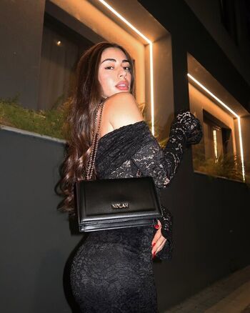 Full leaked Amaliaa t page private onlyfans photo