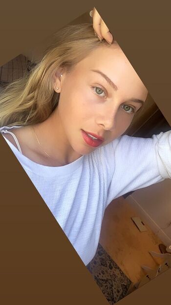 Full leaked Amanda anisimova page private onlyfans photo