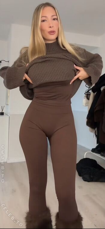 Full leaked Amanda c emilia private onlyfans photo