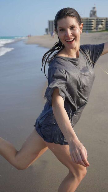 Amanda Cerny