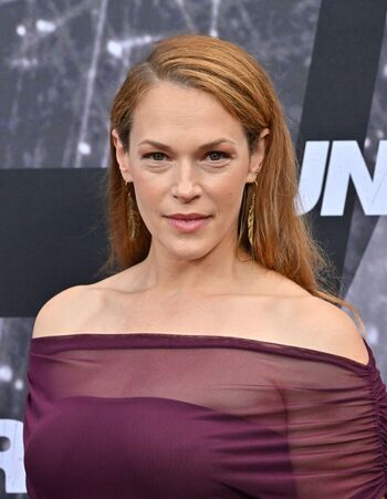 Amanda Righetti