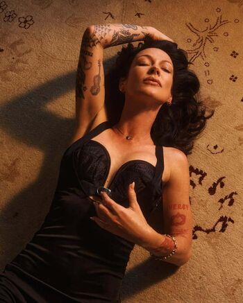 Full leaked Amanda shires private onlyfans photo