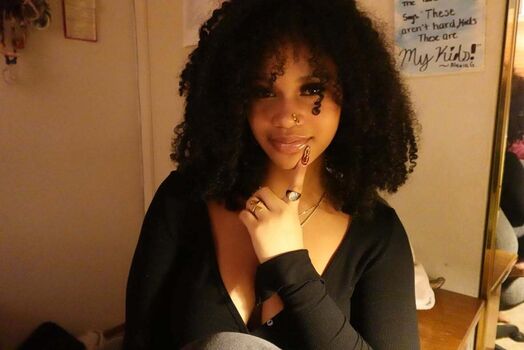 Full leaked Amara kioni private onlyfans photo