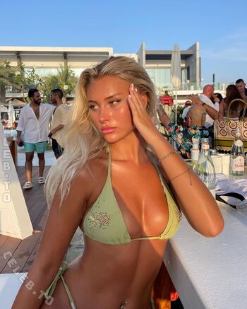 Full leaked Amba woods private onlyfans photo