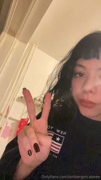 Full leaked Ambergotcakeee page private onlyfans photo