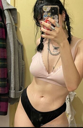 Full leaked Ambergotcakeee private onlyfans photo