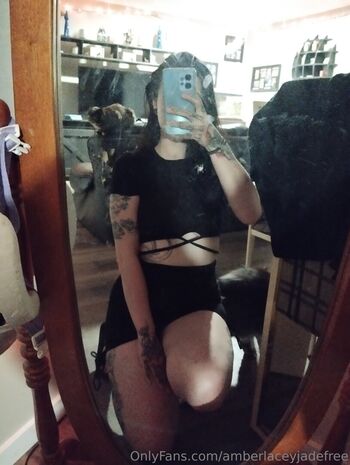 Full leaked Amberlaceyjadefree private onlyfans photo