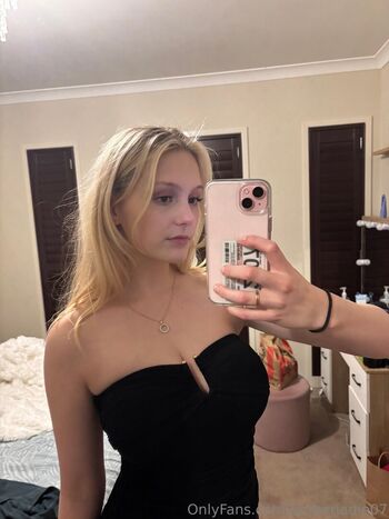 Full leaked Ambsjadie private onlyfans photo