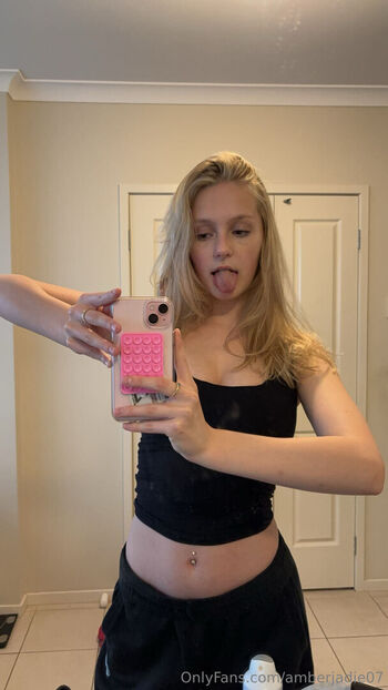 Full leaked Ambsjadie private onlyfans photo