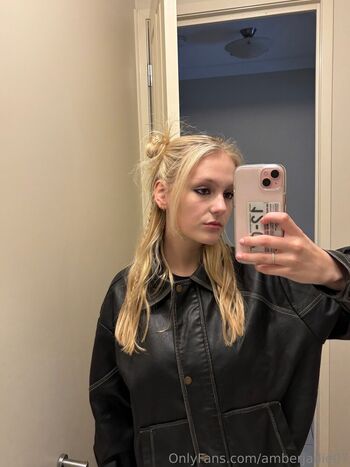 Full leaked Ambsjadie private onlyfans photo