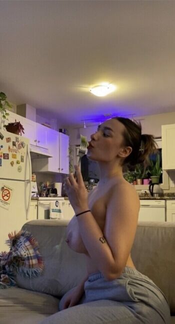 Full leaked Ambzzzie private onlyfans photo