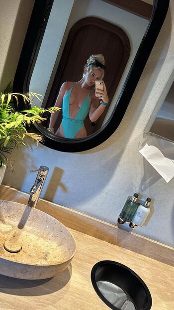 Full leaked Amelia bell page private onlyfans photo