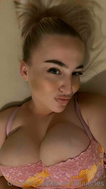 Amelia-Smith