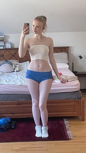 Full leaked Ameliamayl private onlyfans photo