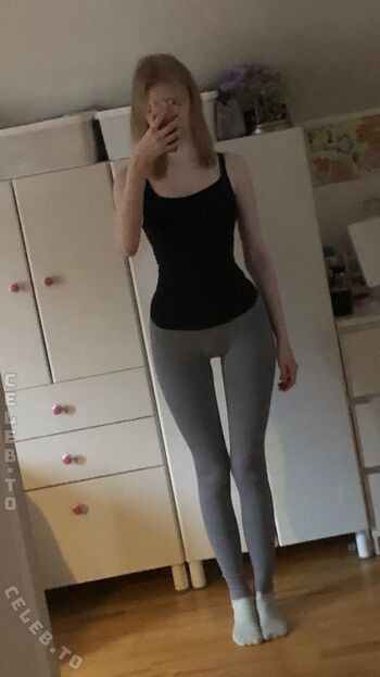 Full leaked Ameliamayl private onlyfans photo