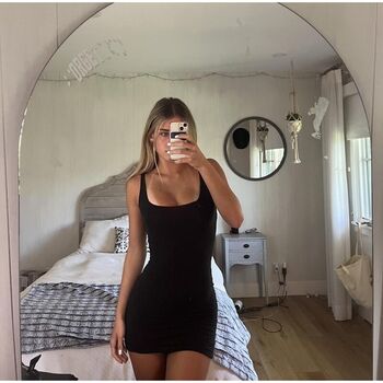 Full leaked Ameliapelto page private onlyfans photo
