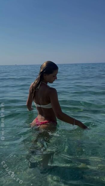 Full leaked Amelie dilla private onlyfans photo