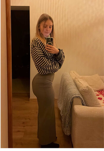 Full leaked Ameliedesiree private onlyfans photo