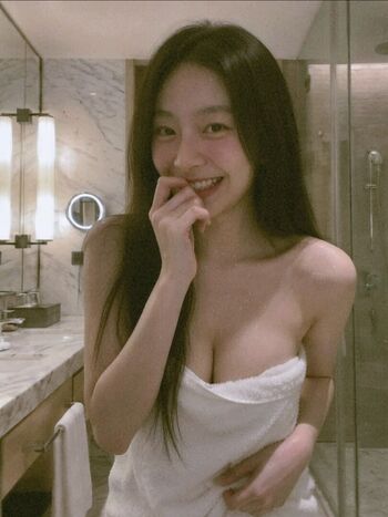 Full leaked Amewinteraporro private onlyfans photo